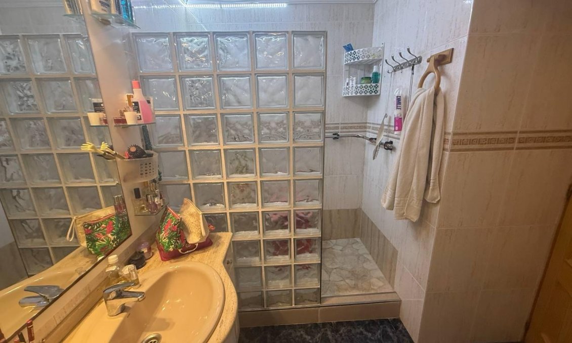 Wiederverkauf - Wohnung -
San Pedro del Pinatar - -  -