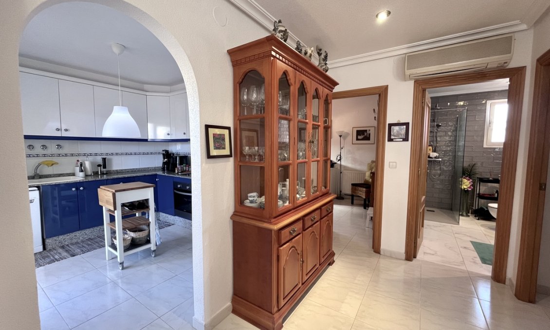 Resale - Villa -
La Zenia - Costa Blanca