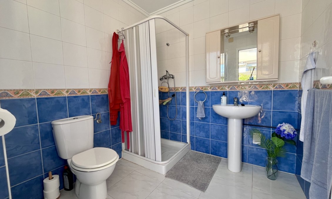 Resale - Villa -
La Zenia - Costa Blanca