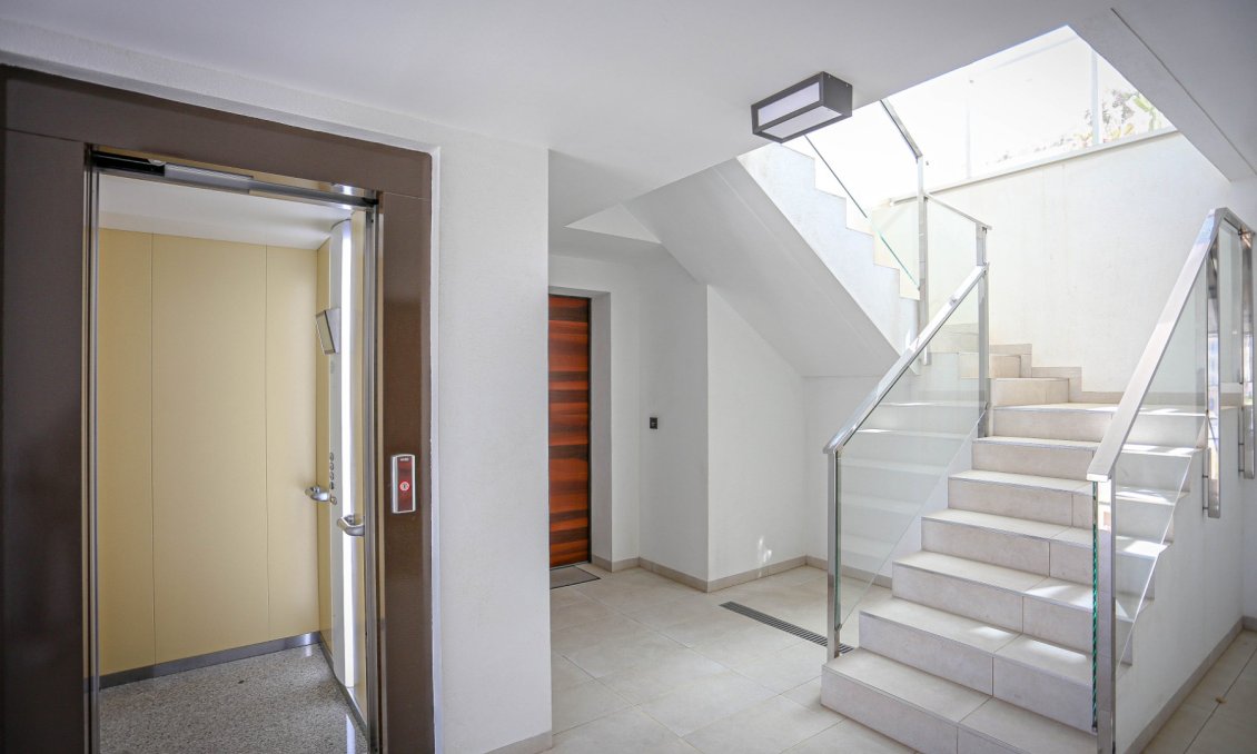 Segunda mano - Apartamento -
Orihuela Costa - Costa Blanca