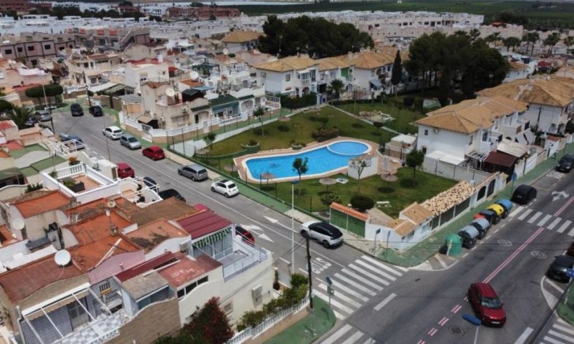 Resale - Duplex -
Torrevieja - Costa Blanca