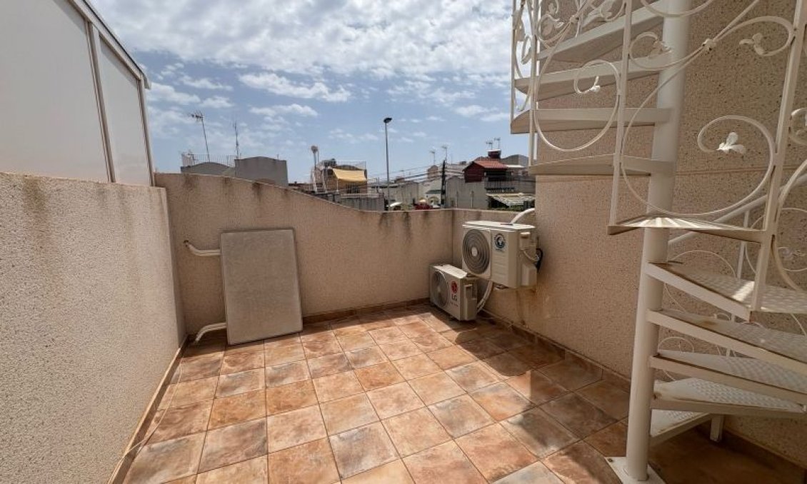 Resale - Duplex -
Torrevieja - Costa Blanca