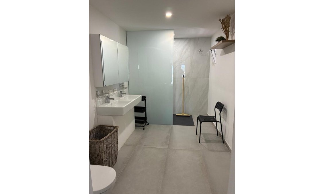 Resale - Villa -
Crevillent - Costa Blanca