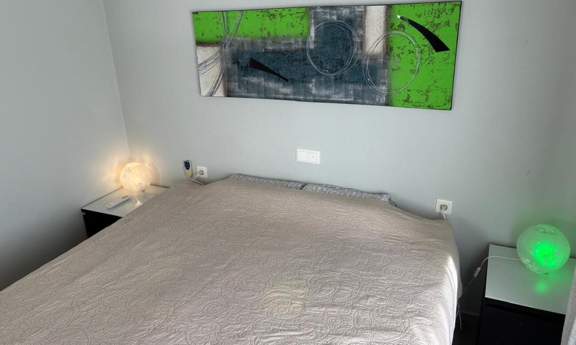 Resale - Villa -
Crevillent - Costa Blanca