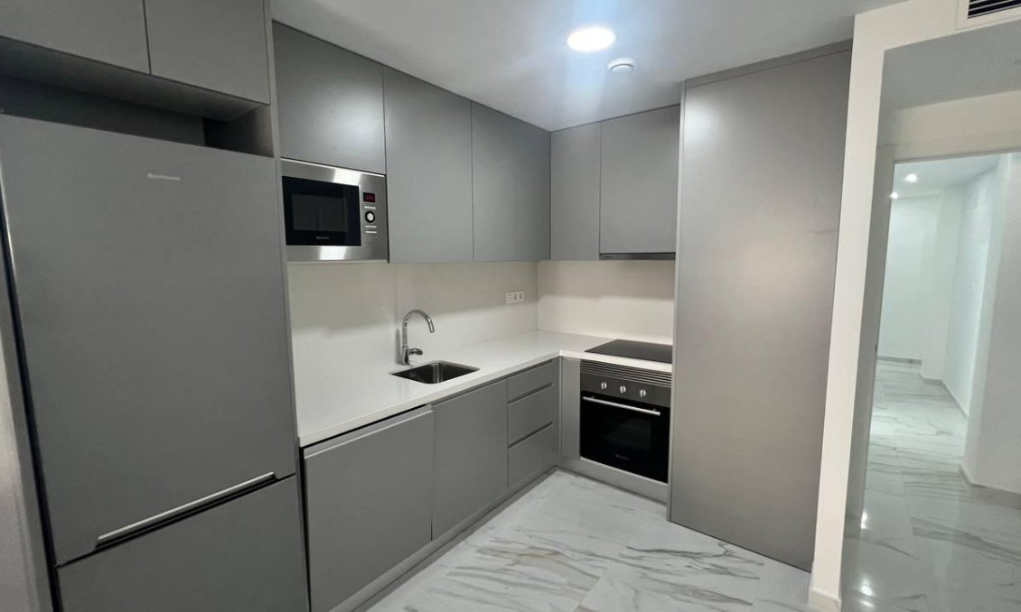 Resale - Apartment -
Torrevieja - PARQUE DE LAS NACIONES