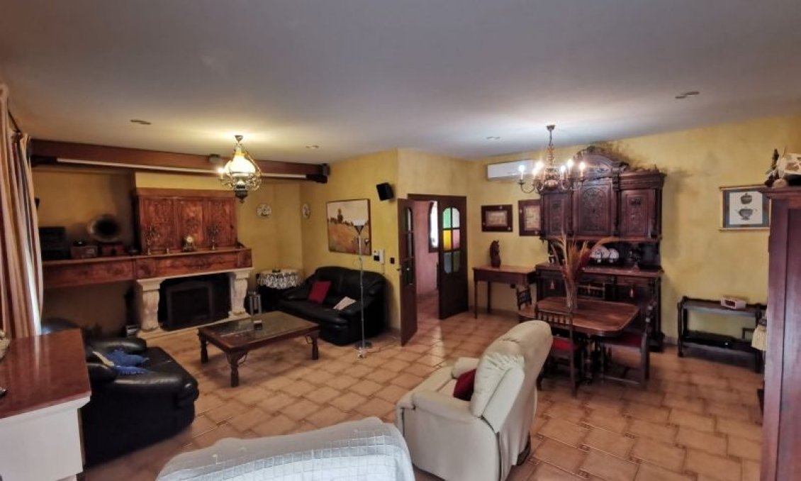Resale - Villa -
Orihuela - Inland