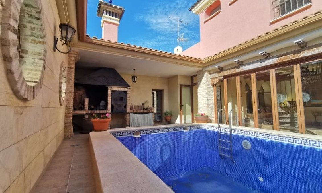 Resale - Villa -
Orihuela - Inland