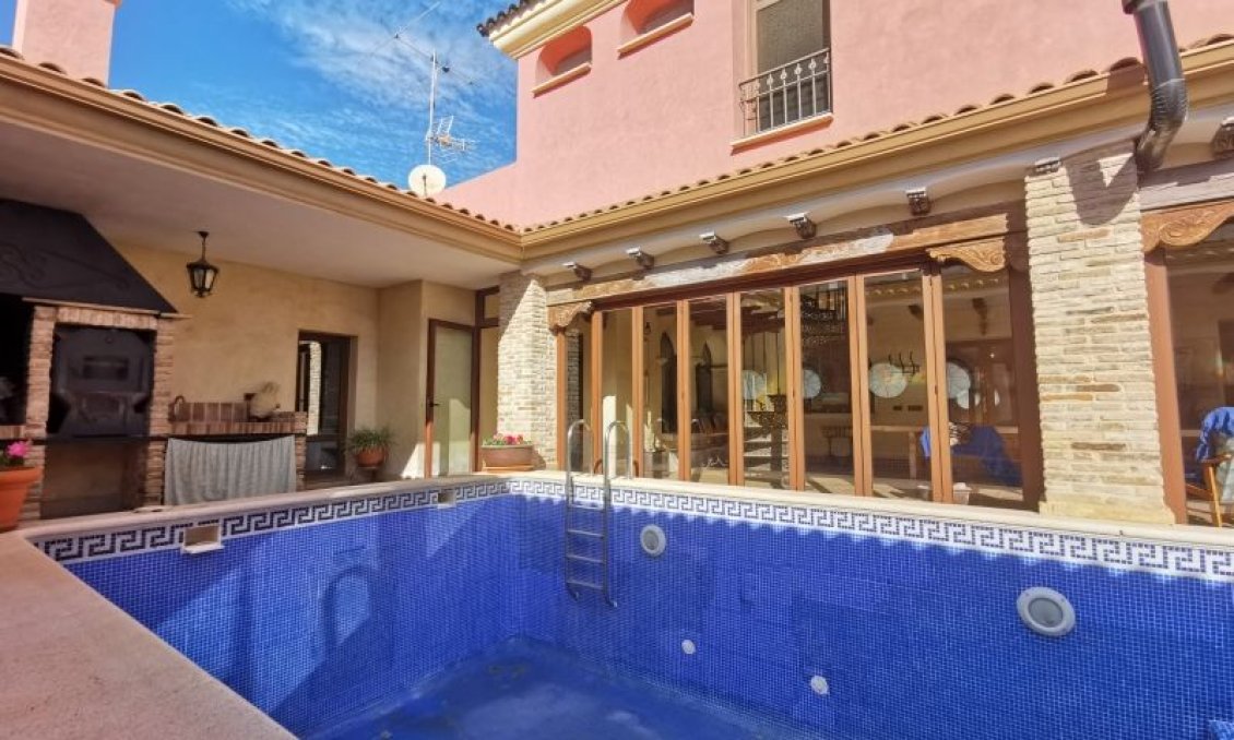 Resale - Villa -
Orihuela - Inland