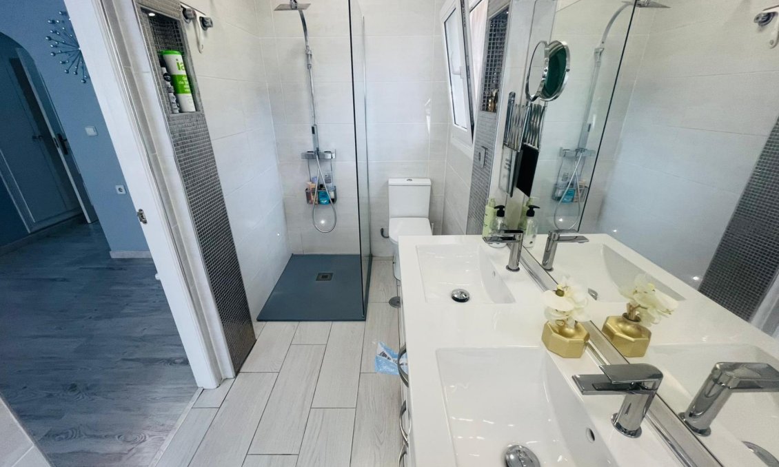 Wiederverkauf - Villa -
Gea Y Truyols - Inland