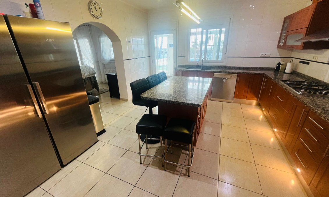 Wiederverkauf - Villa -
Gea Y Truyols - Inland