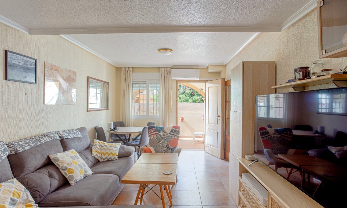 Wiederverkauf - Villa -
Pilar de la Horadada - Costa Blanca