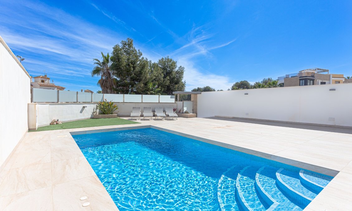 Revente - Villa -
Orihuela Costa - Costa Blanca