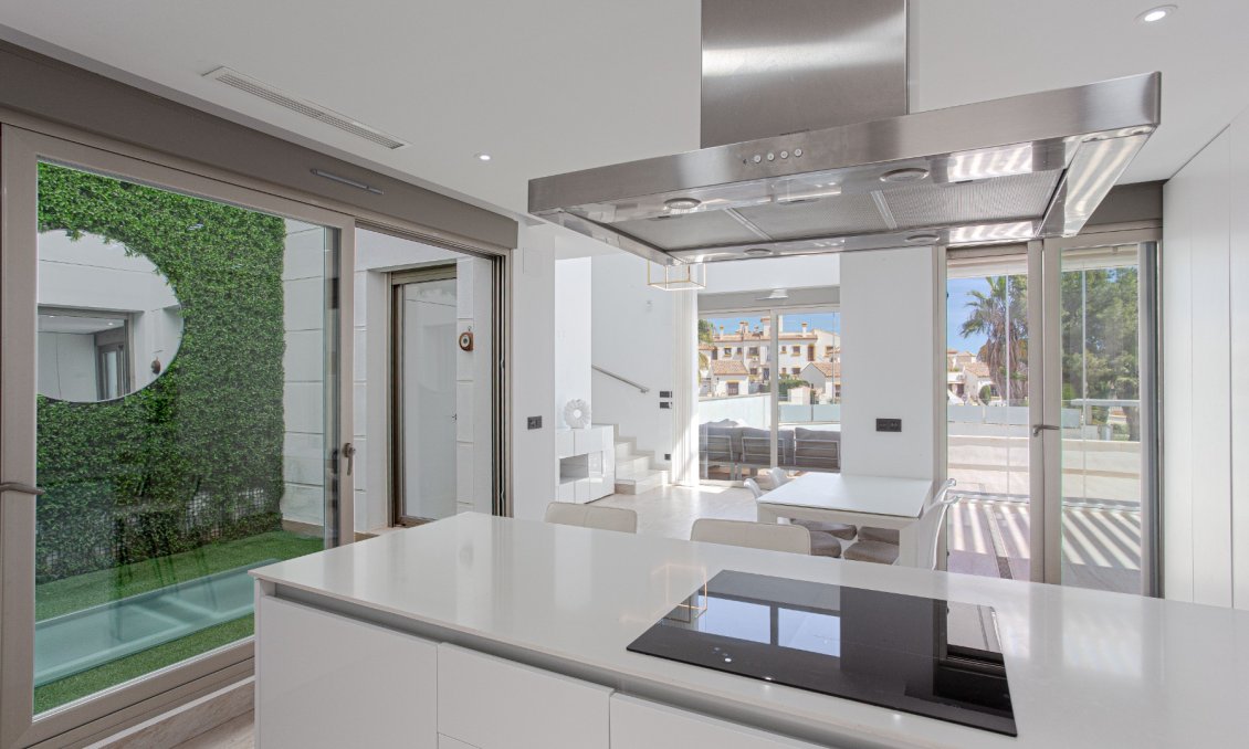 Revente - Villa -
Orihuela Costa - Costa Blanca