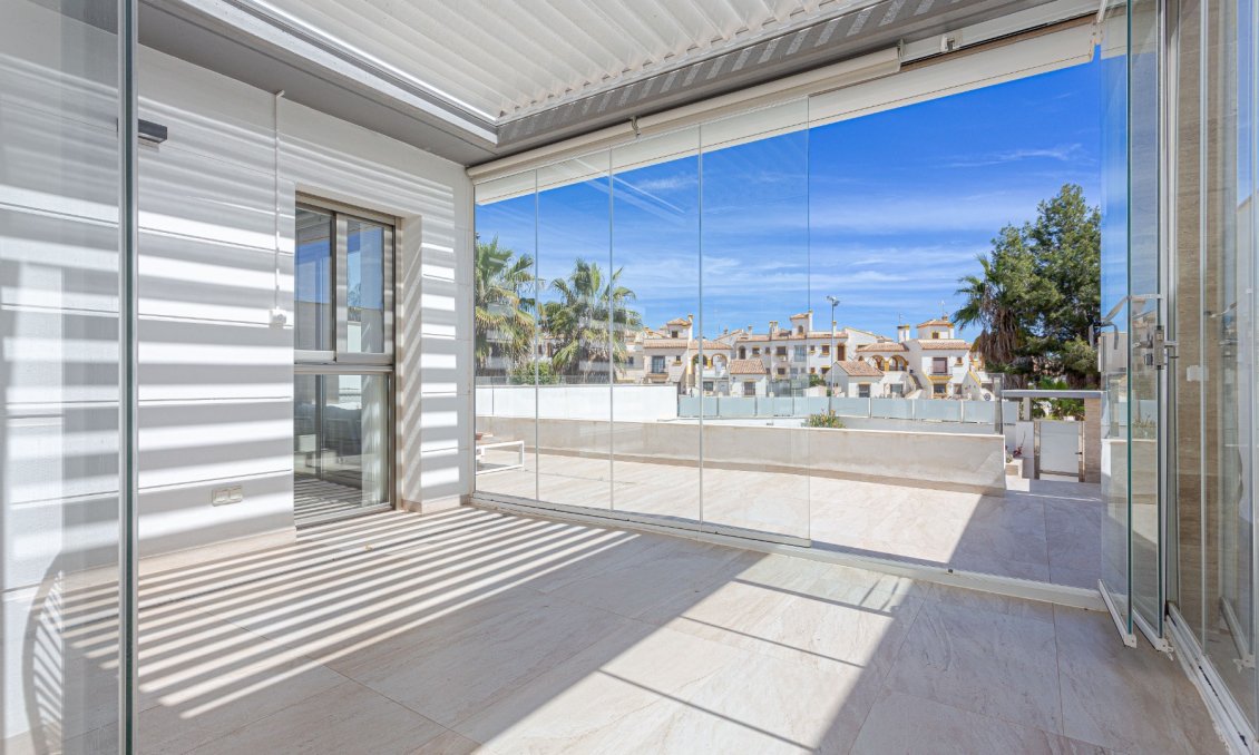 Revente - Villa -
Orihuela Costa - Costa Blanca