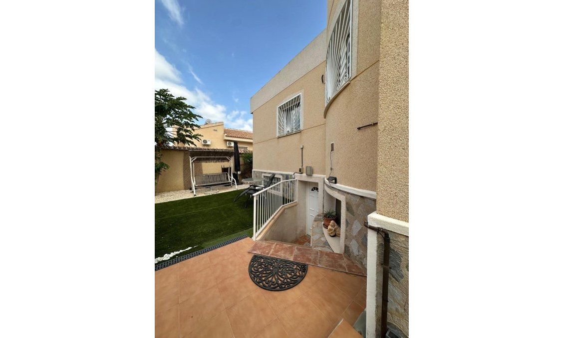 Resale - Villa -
Ciudad Quesada - Costa Blanca Sur