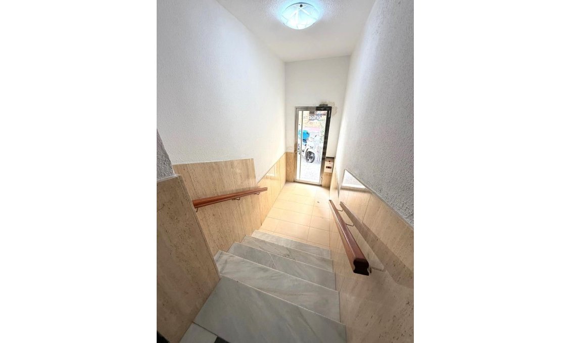 Resale - Apartment -
Torrevieja - Playa del Cura