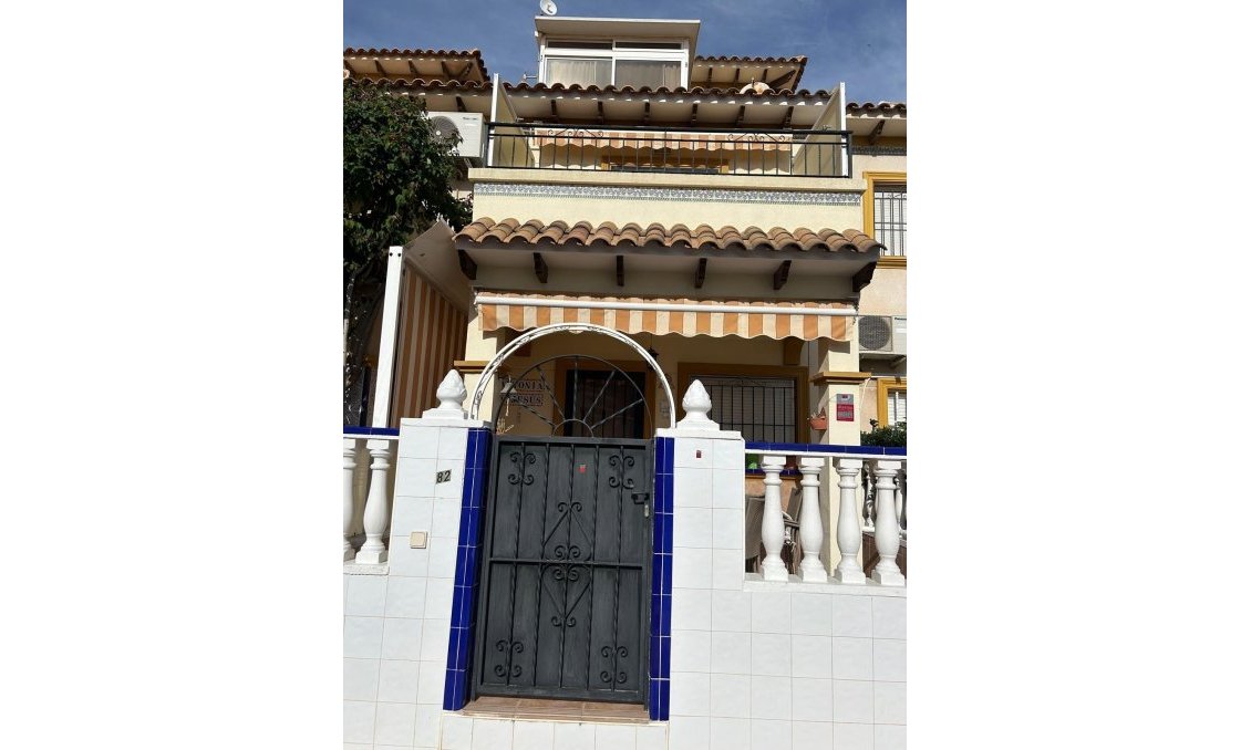 Resale - Duplex -
Orihuela Costa - Punta Prima