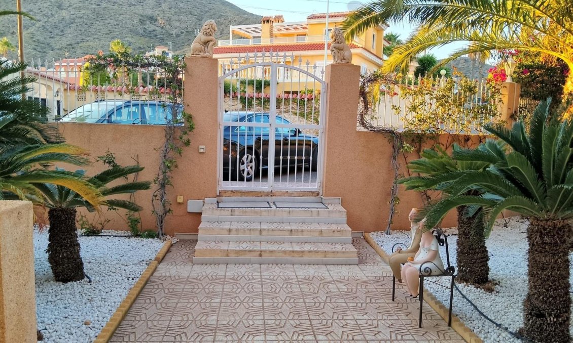 Resale - Villa -
Puerto de Mazarron - Bolnuevo