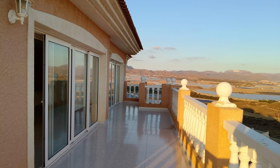 Resale - Villa -
Puerto de Mazarron - Bolnuevo