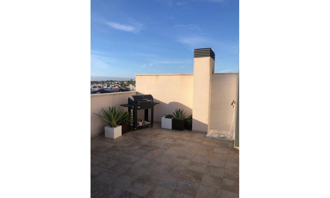 Resale - Apartment -
Orihuela Costa - Villamartín