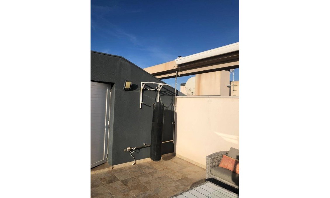 Resale - Apartment -
Orihuela Costa - Villamartín