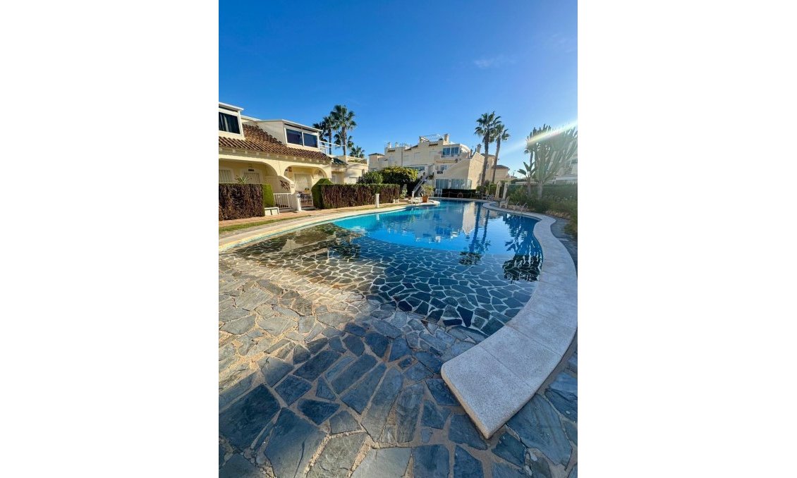 Resale - Apartment -
Orihuela Costa - Playa Flamenca