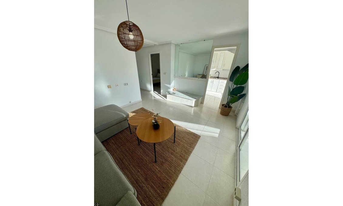 Resale - Apartment -
Orihuela Costa - Playa Flamenca