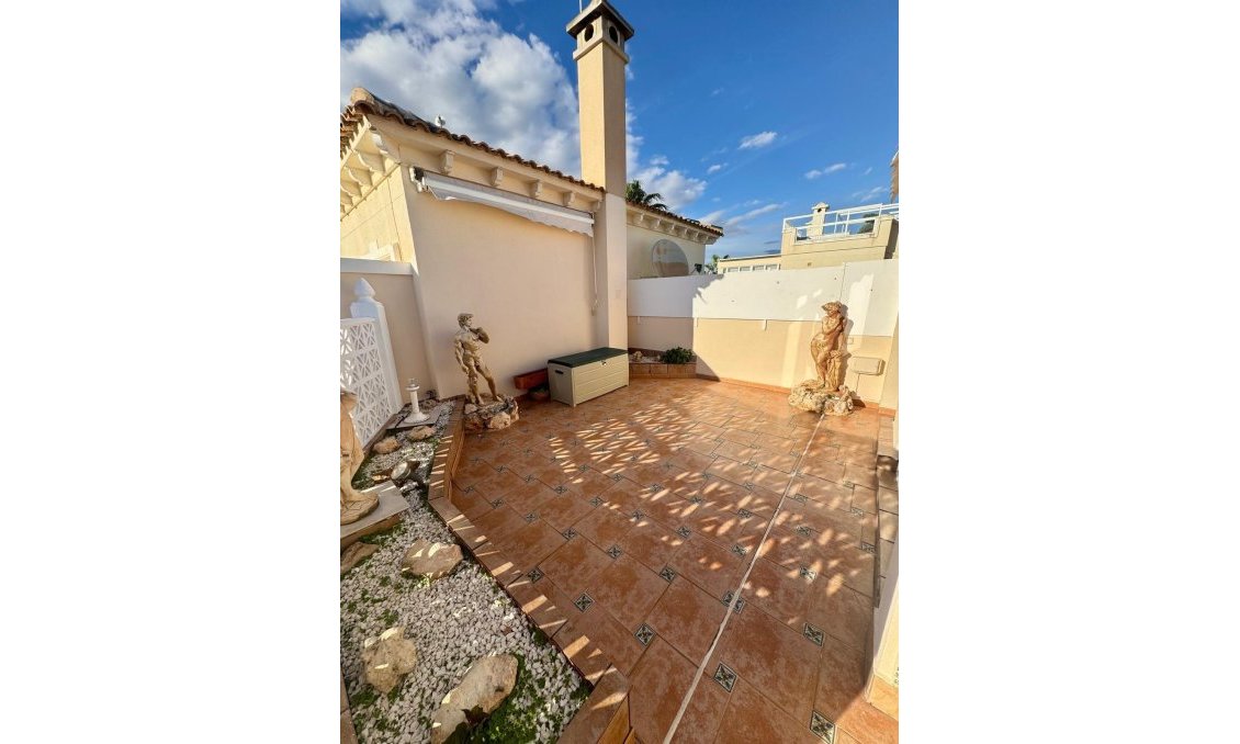 Resale - Apartment -
Orihuela Costa - Playa Flamenca