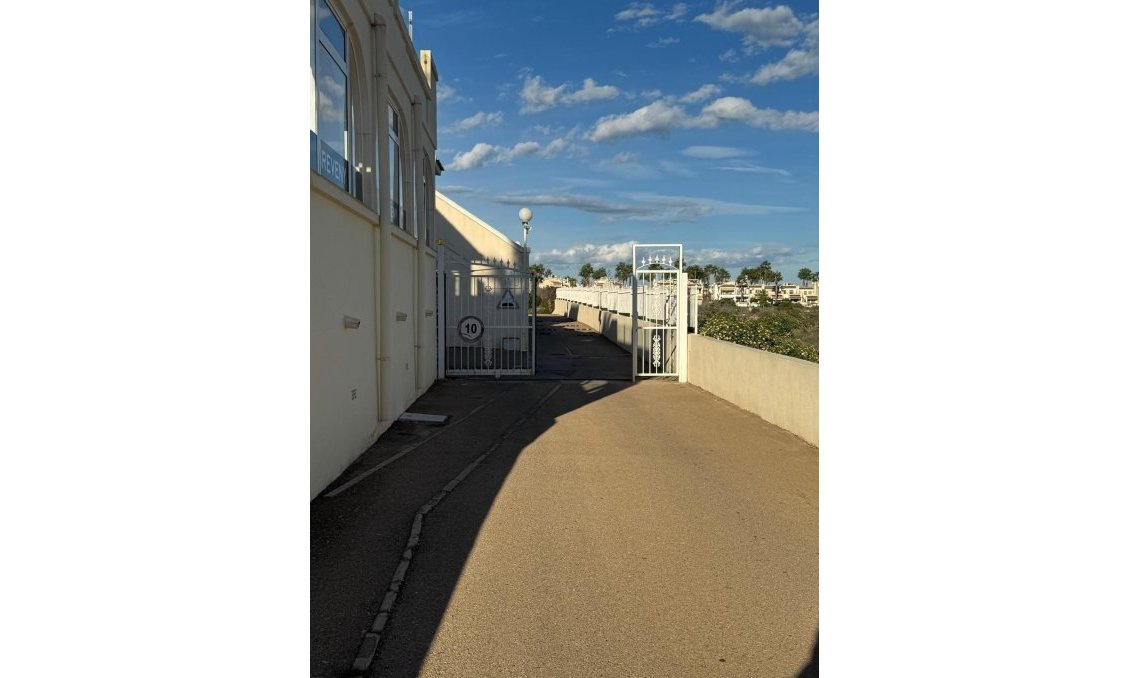 Resale - Apartment -
Orihuela Costa - Playa Flamenca