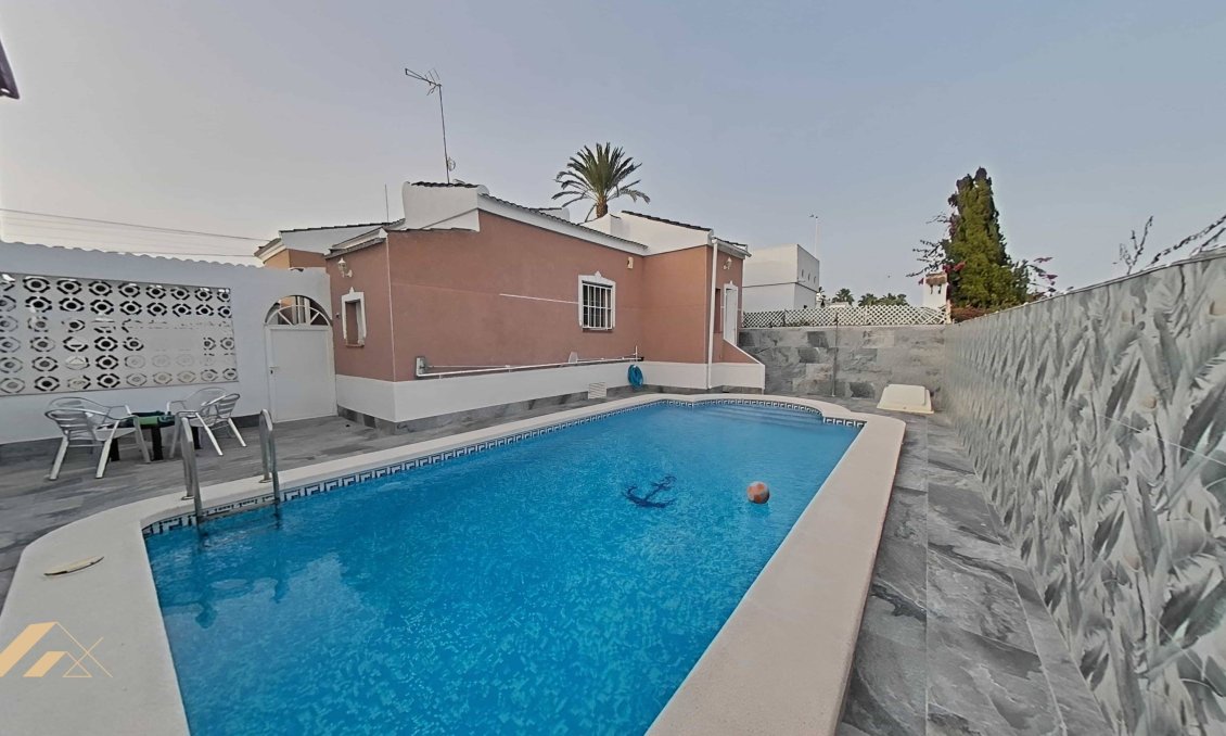Wiederverkauf - Villa -
Torrevieja - San Luis