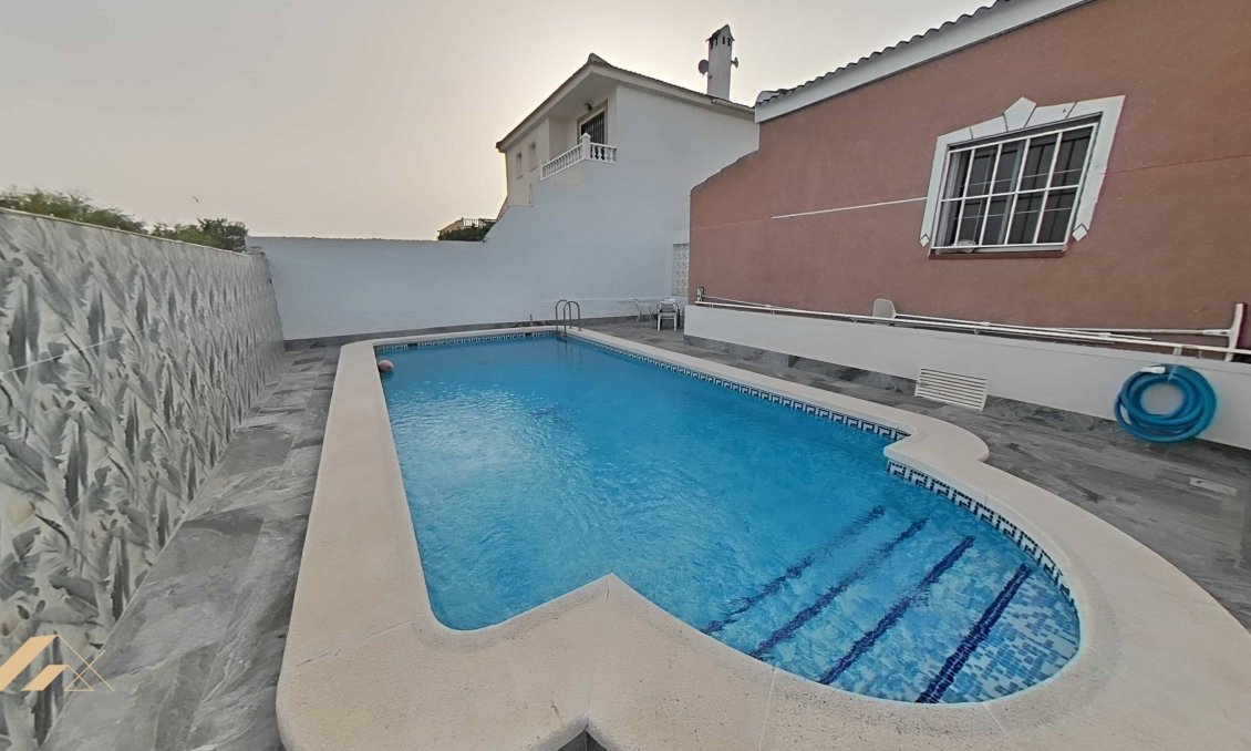 Wiederverkauf - Villa -
Torrevieja - San Luis