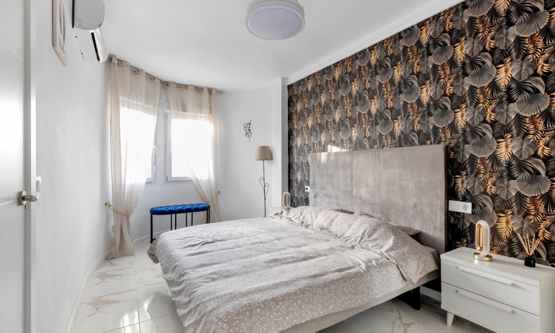Resale - Apartment -
Torrevieja - La Mata