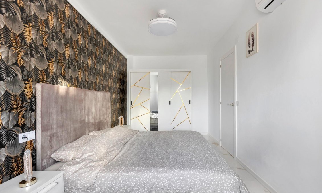 Resale - Apartment -
Torrevieja - La Mata