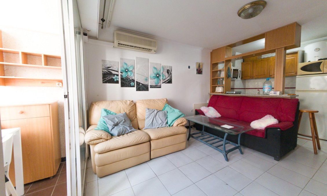 Resale - Apartment -
Torrevieja - Playa del Cura