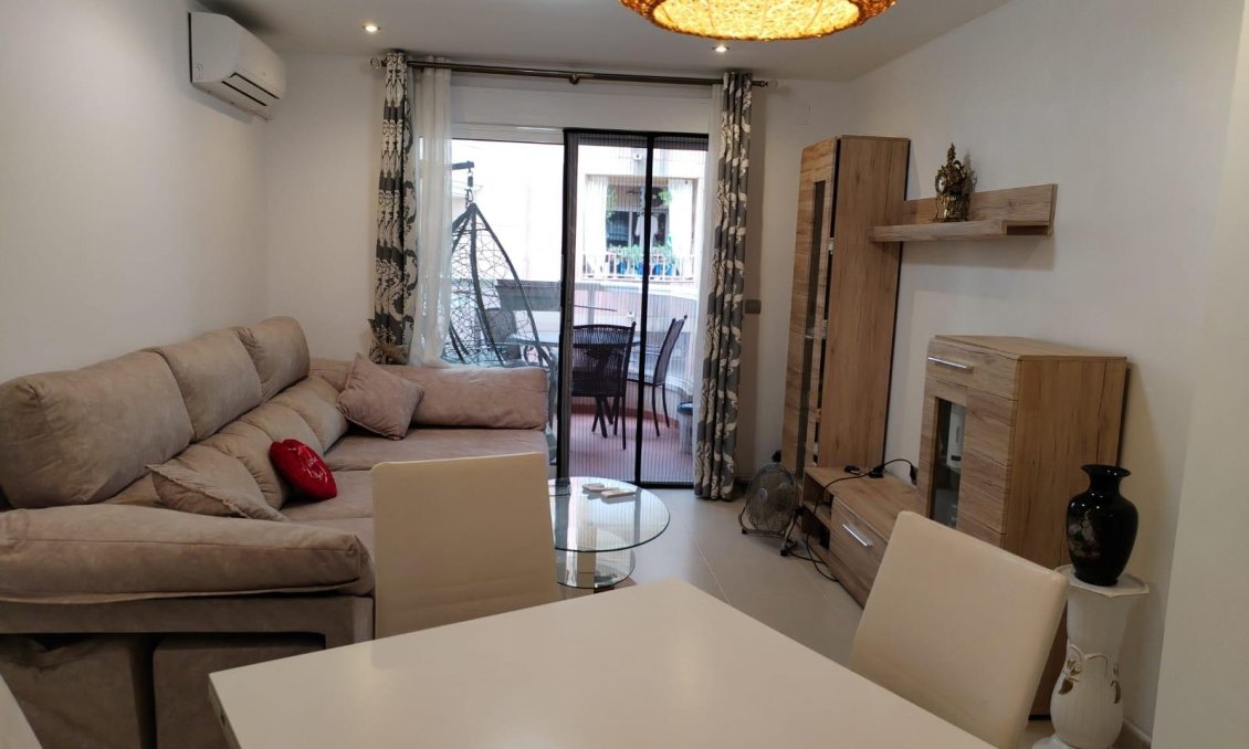 Resale - Apartment -
Torrevieja - Cala Del Palangre