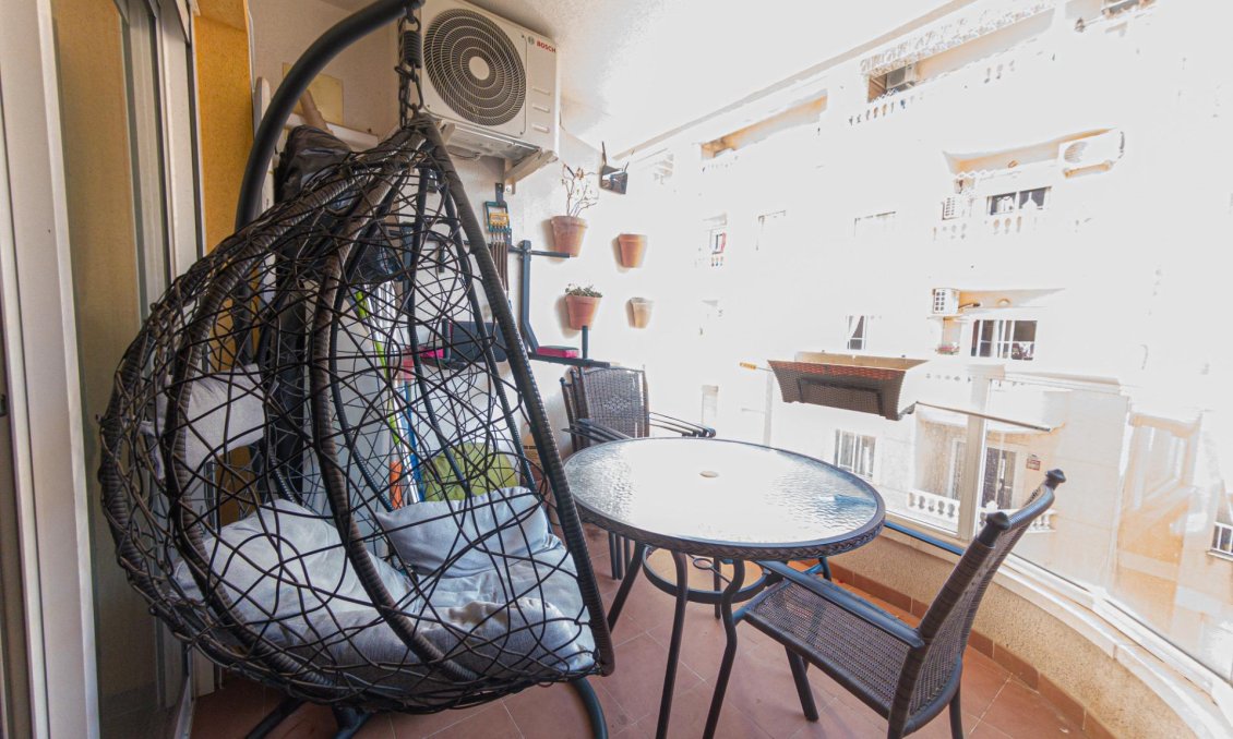 Resale - Apartment -
Torrevieja - Cala Del Palangre