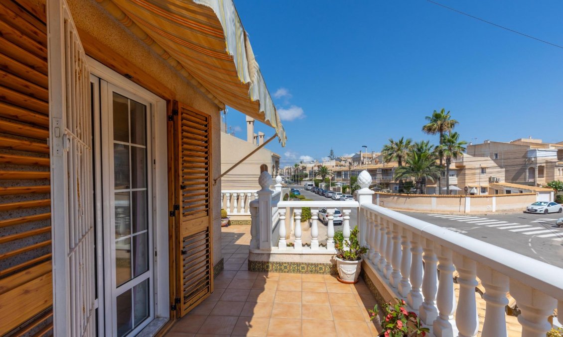 Wiederverkauf - Town House -
Torrevieja - Los Frutales