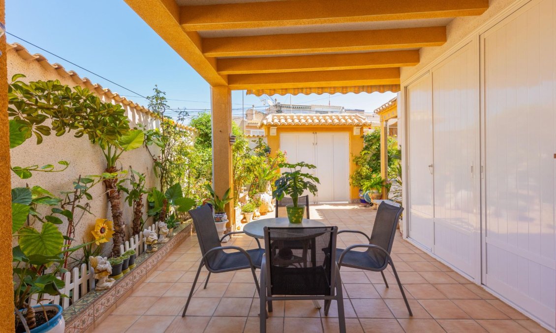 Wiederverkauf - Town House -
Torrevieja - Los Frutales