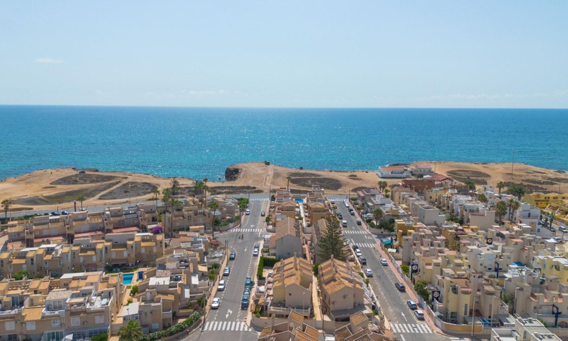 Wiederverkauf - Town House -
Torrevieja - Los Frutales