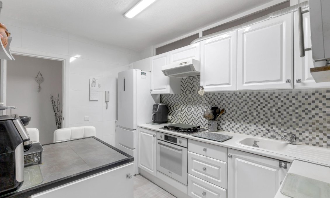 Resale - Apartment -
Torrevieja - Playa del Cura