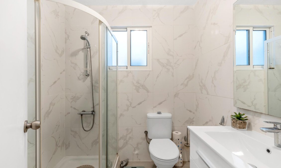 Resale - Apartment -
Torrevieja - Playa del Cura