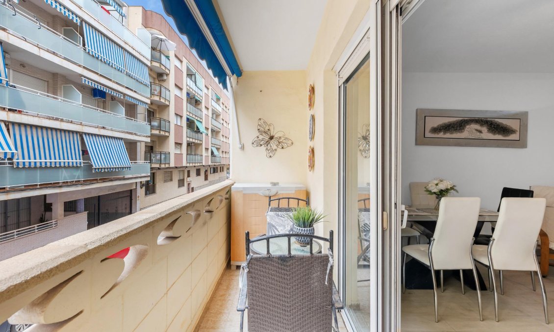 Resale - Apartment -
Torrevieja - Playa del Cura