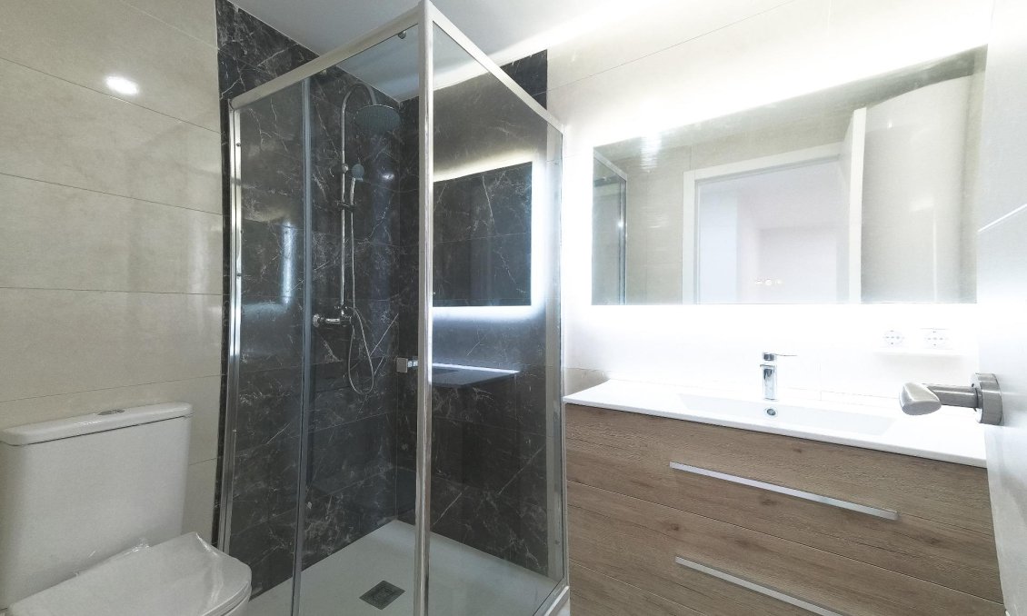 Resale - Apartment -
Torrevieja - Playa De Los Naufragos