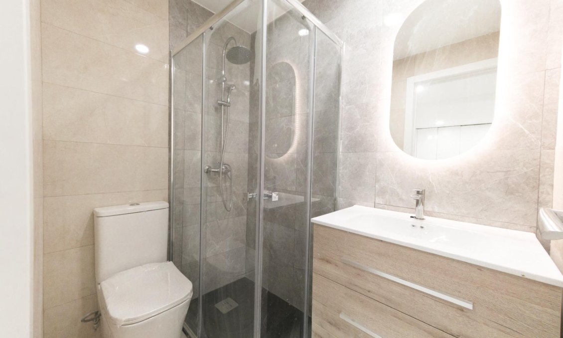 Resale - Apartment -
Torrevieja - Playa De Los Naufragos