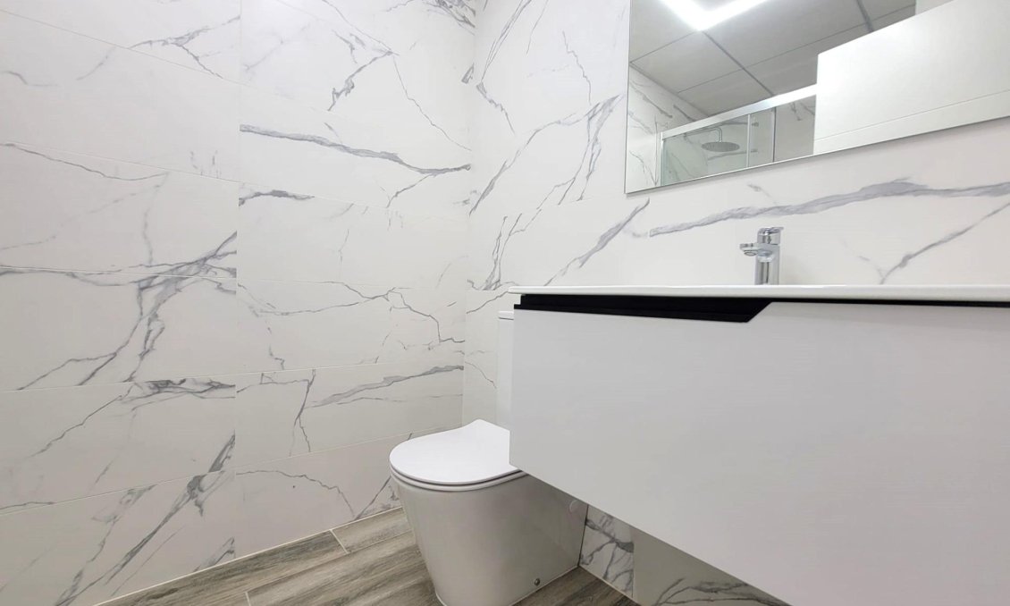 Wiederverkauf - Wohnung -
Torrevieja - Playa del Cura