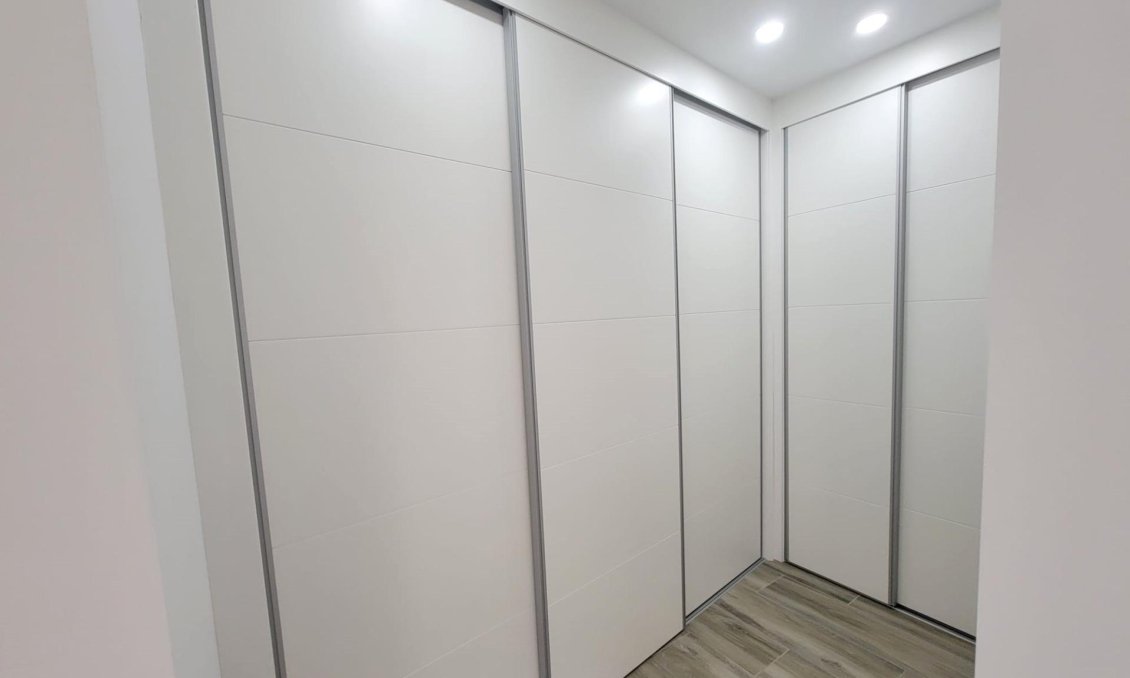 Wiederverkauf - Wohnung -
Torrevieja - Playa del Cura