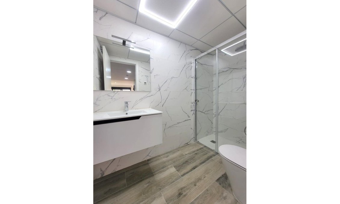 Wiederverkauf - Wohnung -
Torrevieja - Playa del Cura