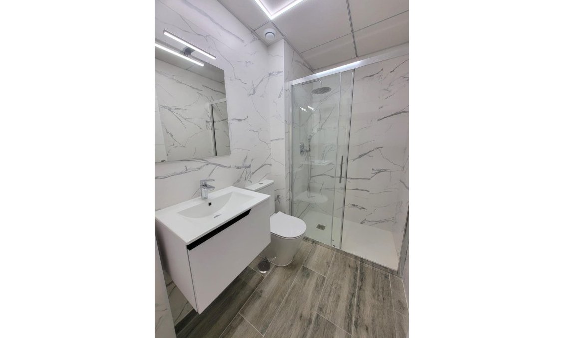 Wiederverkauf - Wohnung -
Torrevieja - Playa del Cura