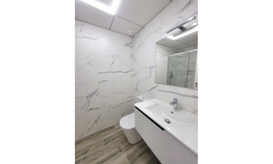 Wiederverkauf - Wohnung -
Torrevieja - Playa del Cura