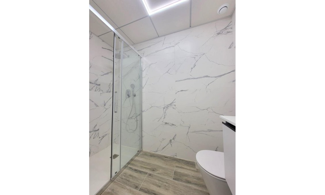 Wiederverkauf - Wohnung -
Torrevieja - Playa del Cura